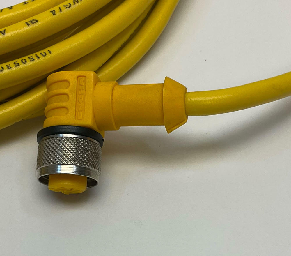 Banner 26848 / MQDC-415  M12 90° Female 4-Pin Single End Cable 5-Meters - Like New