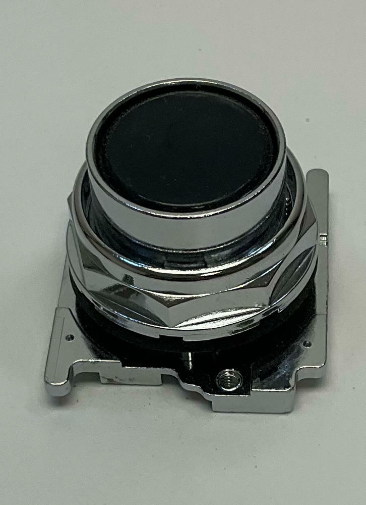 Eaton  10250T101  Black Push Button Non-Illuminated Nema 4, 4X-13 - Like New